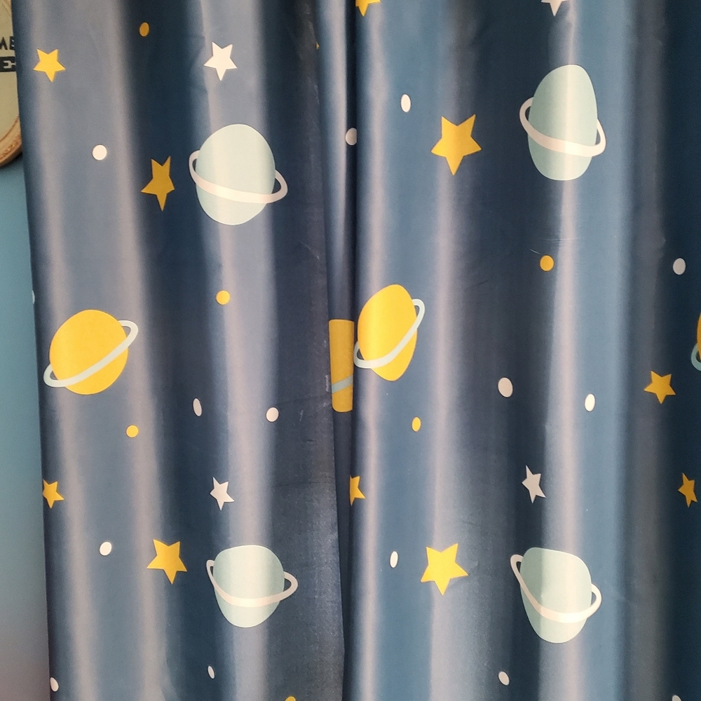 Curtains - Picture 2 of 2